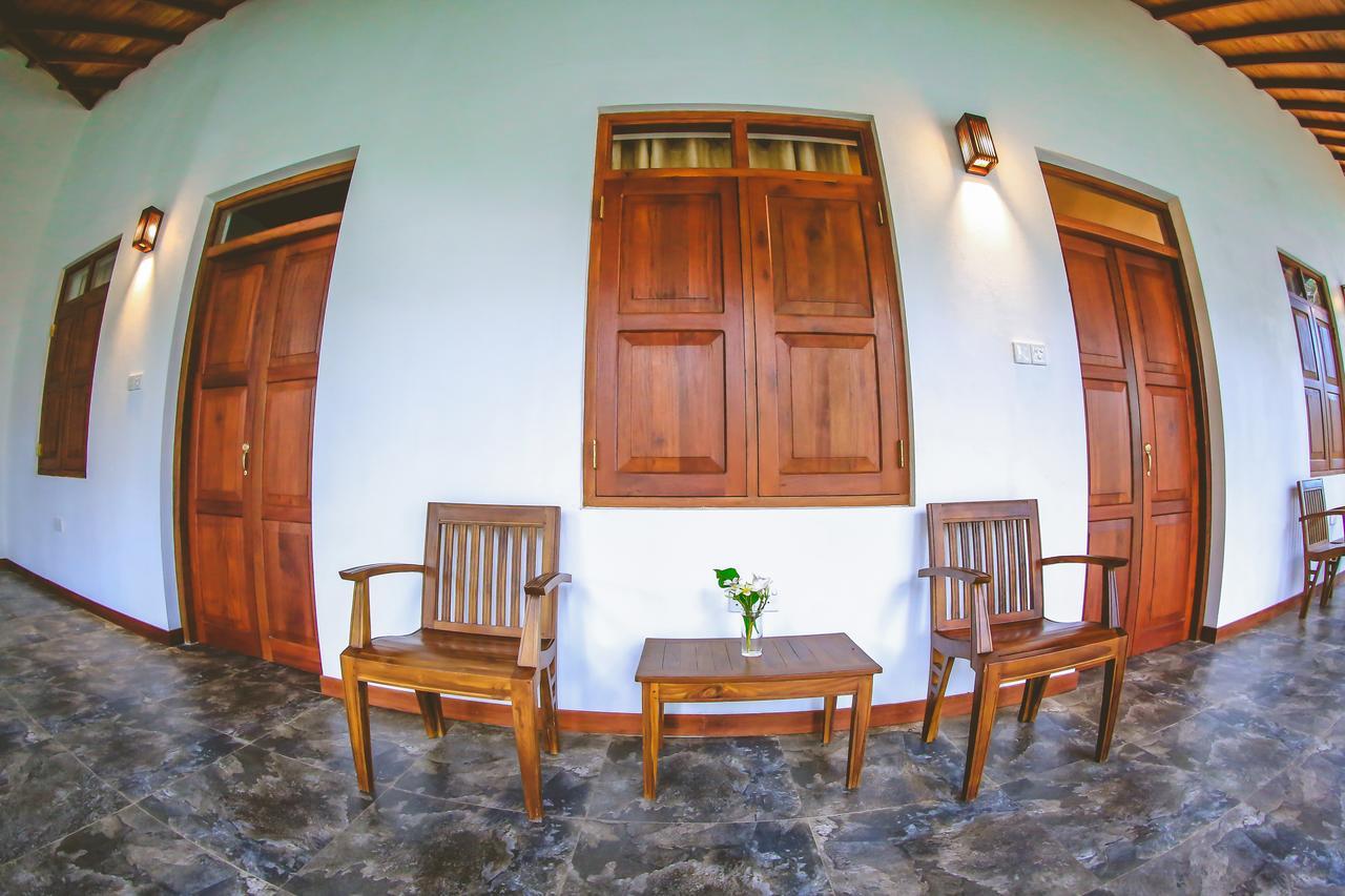 Villa Hiriketiya Dikwella Esterno foto